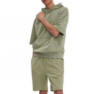 Ensemble sweats à capuche et shorts noirs de haute qualité pour hommes, tenue décontracté en molleton de coton à manches longues avec logo personnalisé pour ensemble sweat à capuche et short - Product Image 2