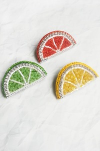 Llavero con cuentas amarillas y verdes, bordado con cuentas, hecho a mano, con diseño festivo - Product Image 6