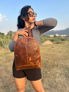 Mochila de cuero auténtica hecha a mano, mochila para mujer, Mochila de cuero, mochila de oficina y viaje para mujer - Product Image 4