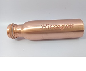 Botella de agua de cobre con impresión de esmalte personalizada más vendida, vasos de plástico con tamaño y diseño personalizados - Product Image 6