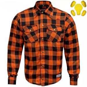 Chemise en flanelle pour moto personnalisée à carreaux orange et noir, doublure intégrale en aramide, inserts de protection CE amovibles, ignifuge - Product Image 1