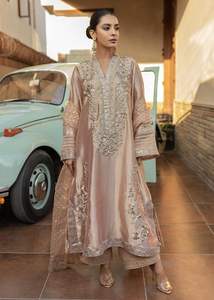 Belle Kurta de broderie indienne et pakistanaise avec des décorations en dentelle Plazo Dress pour les fêtes/mariages en 2023 - Product Image 2