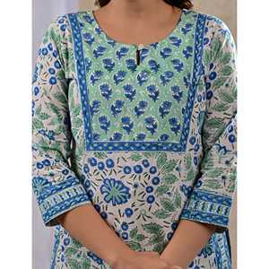 Haut blanc chic à imprimé floral pour femmes, haut chic en popeline de soie tricotée avec décoration en dentelle, taille unique - XL pour le printemps et l'automne - Product Image 2