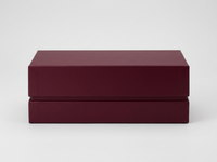 Boîte cadeau rigide de luxe personnalisée en velours rouge avec doublure en satin, gaufrage à chaud doré pour emballage de Noël et de fêtes d'entreprise, vente en gros