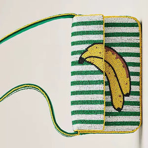 Sac à main élégant et luxueux fait à la main, design multicolore en forme de fraise, perles de verre, sac à main tendance pour femmes et filles, articles cadeaux en gros - Product Image 1