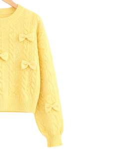 Pull en tricot torsadé jaune pastel personnalisé pour femmes avec application de nœud, manches longues, col rond, haut tendance d'hiver mignon - Product Image 2
