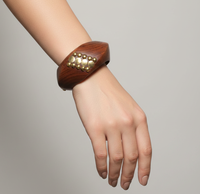 Brazalete de Madera Hecho a Mano con Detalles en Latón - Diseño Trenzado de Madera Natural Pulida - Joyería de Moda - Tamaños Personalizados al por Mayor
