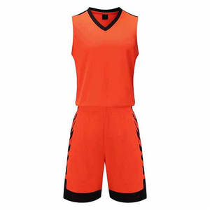 Conjunto de uniforme de baloncesto de poliéster personalizado 100% nuevo estilo hecho en Pakistán - Product Image 1