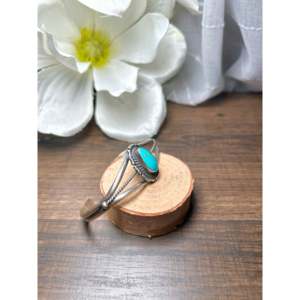 Navajo Handmade Kingman Turquoise & Sterling Silver Cuff Bracelet Cultural Collectible Jewelry - Product Image 2