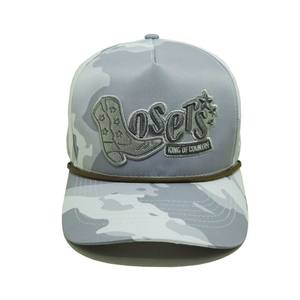 Gorra de béisbol de camuflaje duradera con cuerda Logotipo bordado personalizado Sombrero de camuflaje cortado con láser Vietnam OEM Venta al por mayor Sombreros de alta calidad - Product Image 1