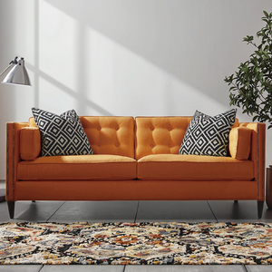 Canapé d'hôtel 3 places en cuir vert, style Chesterfield, de luxe nordique personnalisé, pour salon, fabriqué au Tennessee - Product Image 1