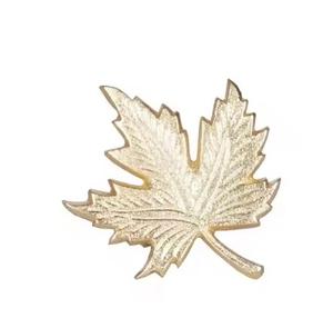 Meilleures ventes Porte-serviettes en métal plaqué or Design feuille Vaisselle pour hôtels et mariages Nouveau modèle - Product Image 5