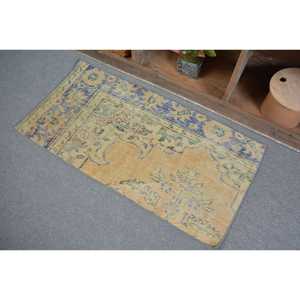 Alfombra de 2x4 pies, Alfombra Turca Vintage, Alfombra de Lana con Parches Azules - Product Image 4