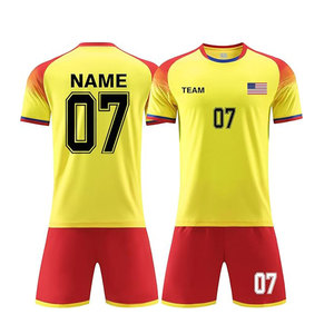 Vente en gros d'uniformes de football pour enfants, ensemble maillot et short respirant conçu pour le confort et la performance athlétique - Product Image 4