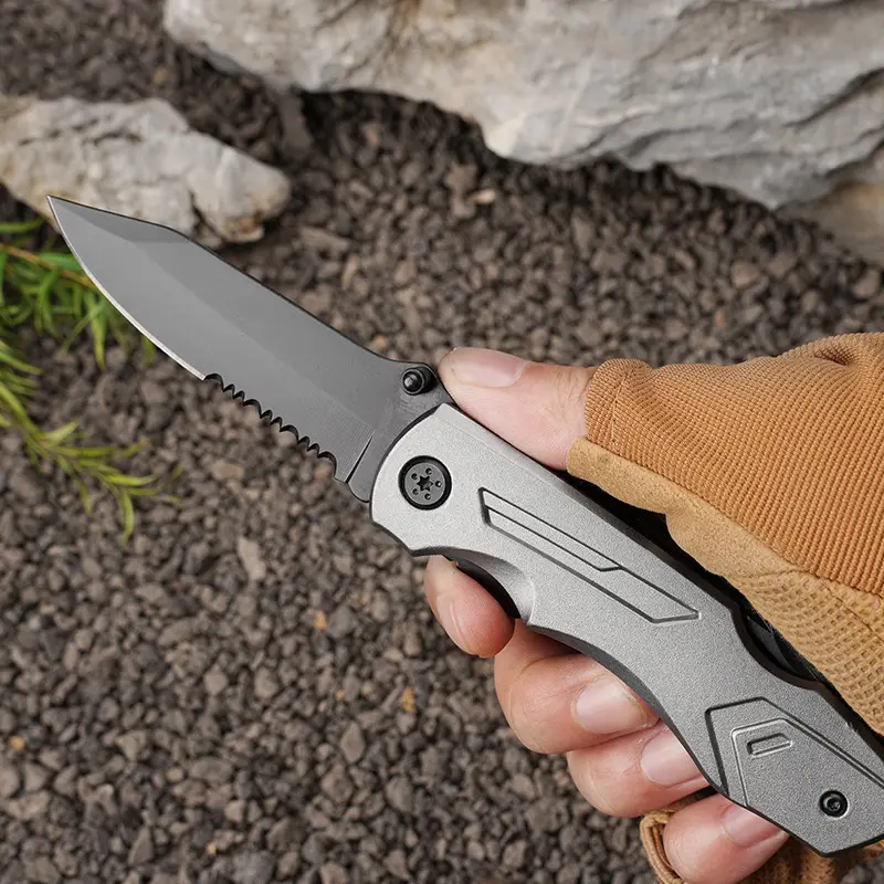 Couteau de poche multi-outils tactique avec poignée en aluminium Pince multifonction en acier inoxydable pour le camping et la survie