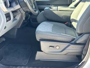 Increíble Ford F-250 Super Duty XLT Super Cab 2024 en perfectas condiciones con poco kilometraje en stock, ofrecido a una oferta increíble - Product Image 6