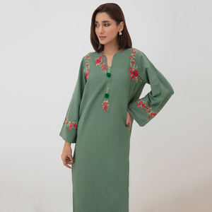 คุर्ติสผู้หญิงแบบใหม่ปี 2025 คุณภาพสูง พิมพ์โลโก้ตามสั่ง แขนยาว 1 ชิ้น ปักลาย ดีไซน์ใหม่ - Product Image 5