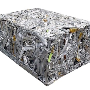 Feuilles et flocons de rebuts d'aluminium pur à 99 %, mélangés, pour le recyclage et la transformation des déchets - Product Image 1