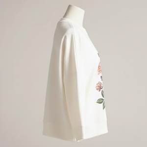 Wholesale Custom Printed Logo <b>White</b> Casual Women's <b>Sweatshirts</b> Warm Winter Highstreet Breathable Women's <b>Sweatshirts</b> Outwears - Product Image 3