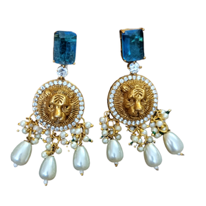 Nouveau design de boucles d'oreilles artificielles en or pour femmes à la mode pour femmes le plus vendu Partywear disponible au prix de gros pour l'exportation - Product Image 1