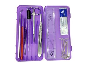 Kit de disección Precision Plus, juego de biología de 24 piezas con 9 cuchillas de instrumentos de acero inoxidable, pines en T, estuche de plástico surtido de Shu & Co - Product Image 1