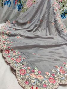 Jari Border เขียนโค้ดได้ทั้งหมดมีหลายงานและ Butti กับ gotta patti บน organza Saree บริสุทธิ์เหมาะสำหรับงานแต่งงาน - Product Image 2