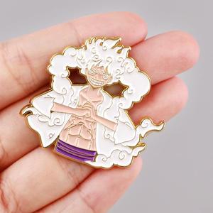 All'ingrosso simpatico Anime oro nero Nickel smalto morbido spille personalizzate con distintivo spille con vestiti - Product Image 1