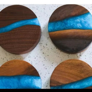 Sous-verres en bois de noyer en résine intelligente pour la maison déco sous-verre en bois en résine époxy sous-verre de luxe personnalisé pour boisson - Product Image 5