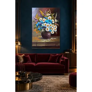 Impression sur toile de marguerites Fida et fleurs sauvages bleues dans un vase violet - Product Image 2
