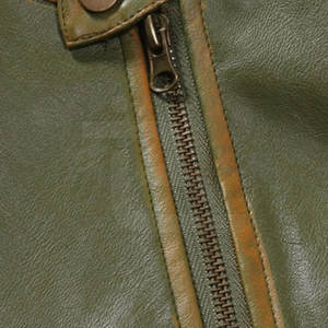 Veste de couleur unie en cuir véritable à la mode pour hommes personnalisée en gros avec col montant et logo avant pour l'hiver - Product Image 6