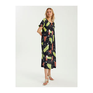 BGN <b>Dress</b> S23D450 with Detailed Printed <b>Rubber</b> Sleeve and Collar - Product Image 3