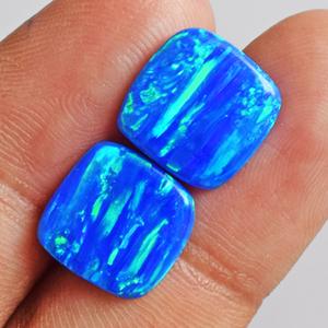 Par de ópalos sintéticos azul verdoso brillantes y llamativos, corte cojín de 11x11x2 mm, ideales para la fabricación de joyas y sanación. - Product Image 2