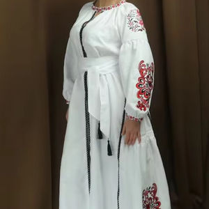 Robe ethnique folklorique de style bohème brodée ukrainienne pour femmes avec robe ample géométrique très élégante brodée à la main - Product Image 1