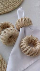 Ronds de serviette en rotin très exigeants fabriqués à la main décoration de table à manger meilleurs ronds de serviette d'ustensiles de cuisine à bas prix réduit - Product Image 6