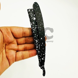 มีดโกนตัดผมสแตนเลสสีดำมาใหม่พร้อมด้ามจับพลาสติกแข็งทนทานดีไซน์โลโก้ออกแบบได้ตามต้องการ - Product Image 1