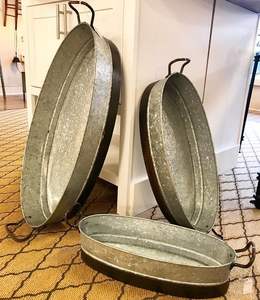 Plateau galvanisé de forme ronde au design merveilleux avec poignées plateau galvanisé de la meilleure qualité pour les ustensiles de cuisine plateau décoratif de table - Product Image 2