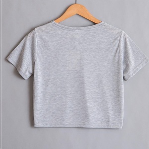 2023 prix de gros couleur unie à manches courtes haut court t-shirts pour femmes Streetwear coupe ajustée à manches courtes t-shirts courts - Product Image 2
