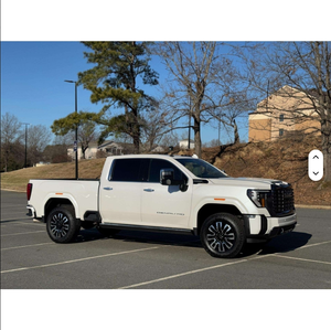 Camioneta <span class=keywords><strong>GMC</strong></span> Sierra 3500HD Denali Ultimate de Doble Cabina, Usada, en Buen Estado - Product Image 4