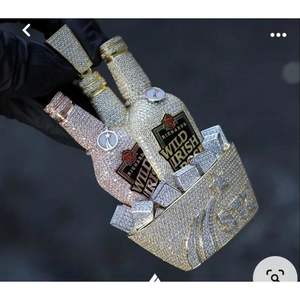 Colgante de Diamantes Redondos Auténticos Estilo Hip Hop, Dije Deslumbrante de Oro Sólido de 14K para Hombres, Ideal para Fiestas y para Personas que Aman la Moda - Product Image 4