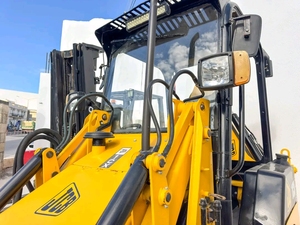 รถขุดตีนตะขาบ JCB 1CX ขนาดเล็กพร้อมเครื่องตักดินสำหรับขาย - Product Image 2