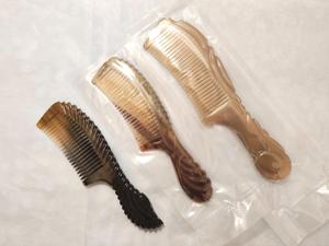 Peine de cuerno artesanal CRAFT EXIM grabado a mano para el cuidado diario y un cabello suave - Product Image 4