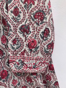 Vente en gros Peignoir ethnique bohème Robe longue Kimono fait à la main en coton indien imprimé fleuri Bouton naturel pour la plage d'été - Product Image 4