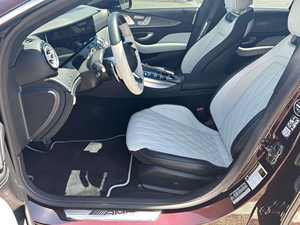 Berline 4 portes 2024, conduite à gauche, 429 ch, turbo 6 cylindres, transmission intégrale, sans accident, prête à être expédiée - Product Image 3