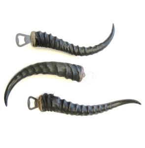 Juego de abrebotellas de diseño antiguo hecho a mano de latón puro de abrebotellas de latón para bares, clubes y restaurantes a muy buen precio - Product Image 1