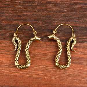 Pendientes de Aro con Diseño de Serpiente, Moda 2024, Joyería Gótica de Latón para Mujer, Acabado Plateado Oxidado, Diseño de Reptil, Venta al Por Mayor/OEM - Product Image 2