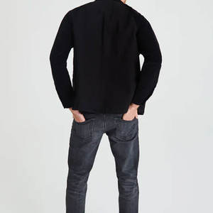 เสื้อโค้ชปักโลโก้ตามสั่งสำหรับผู้ใหญ่ผู้ชาย คุณภาพสูง ผลิตจากไนลอนและโพลีเอสเตอร์น้ำหนักเบา - Product Image 3