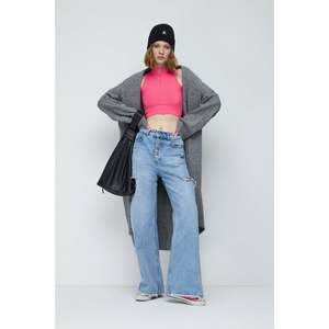 Blouse courte décontractée sans effort avec logo sur le devant - Product Image 3