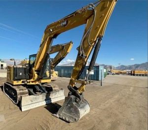 Excavatrice Caterpillar 308 d'occasion et neuve, modèle 2023, 8 tonnes, avec moteur, boîte de vitesses, pompe, roulement et engrenages, et rapport d'inspection. - Product Image 1