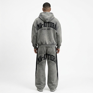 Conjunto de chándal de dos piezas para hombre, estilo vintage, con sudadera con cremallera y pantalones anchos. - Product Image 4