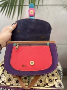 Sac à bandoulière en cuir recyclé multicolore de style occidental pour femmes élégantes sac à main de créateur fermeture à pression pour des utilisations polyvalentes - Product Image 4